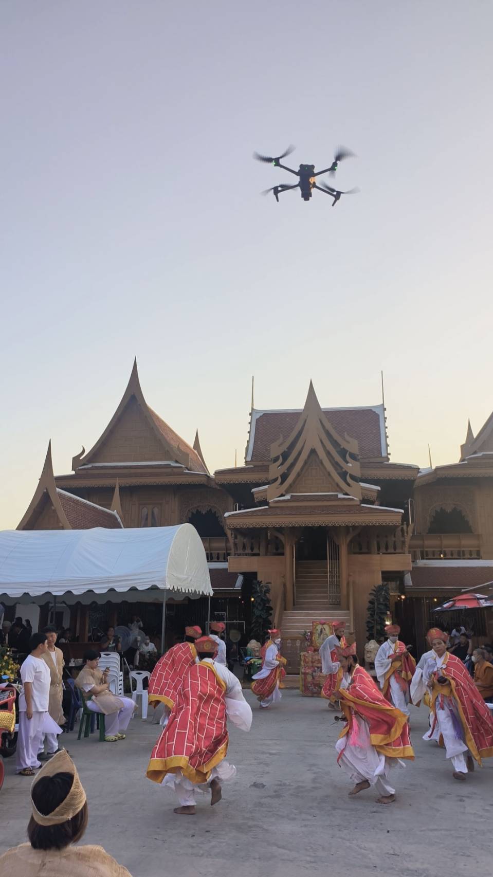 ผลงานเจียฮวด หีบศพ
